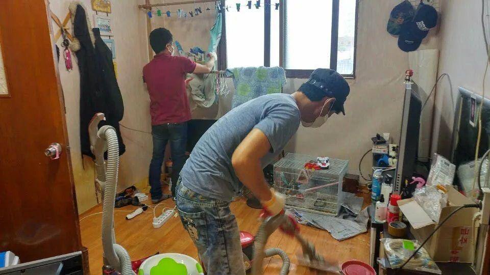 희망연대노조 조합원들의 지역 봉사활동
