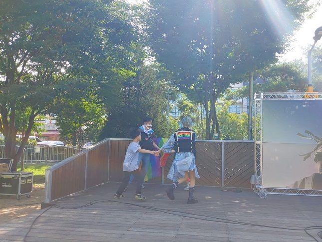 춘천퀴어문화축제에서 춤추는 효성