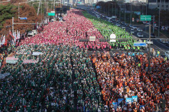 11월 25일 열린 공공부문 비정규직 총파업 집회